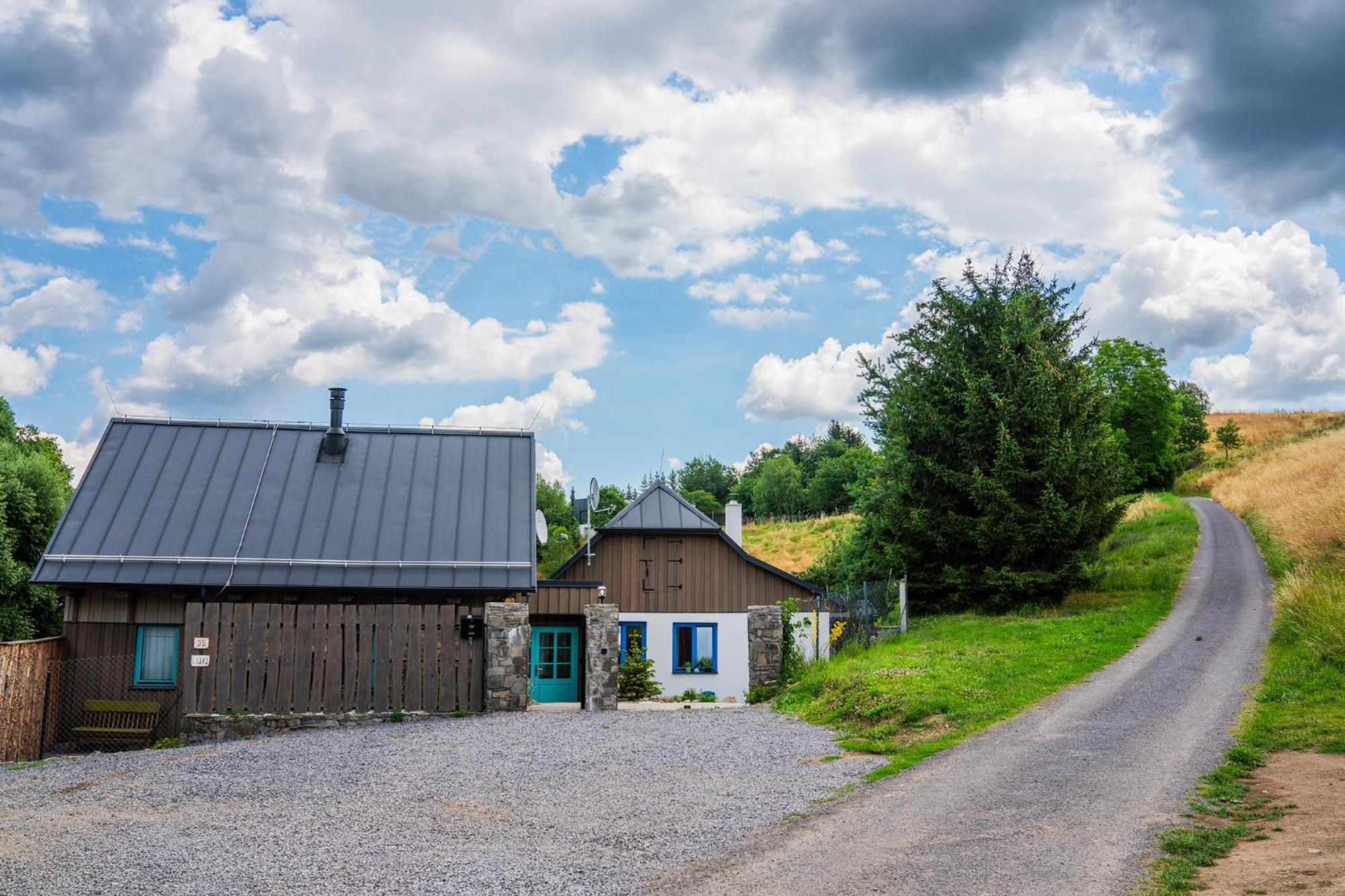 Chalupka Opal A Chalupa Achat Na Luke Lukahuta Chaletstiavnica Banska Stiavnica Na Samote - Samoobsluzny Pristup Cez Pin-Kod Nonstop Εξωτερικό φωτογραφία