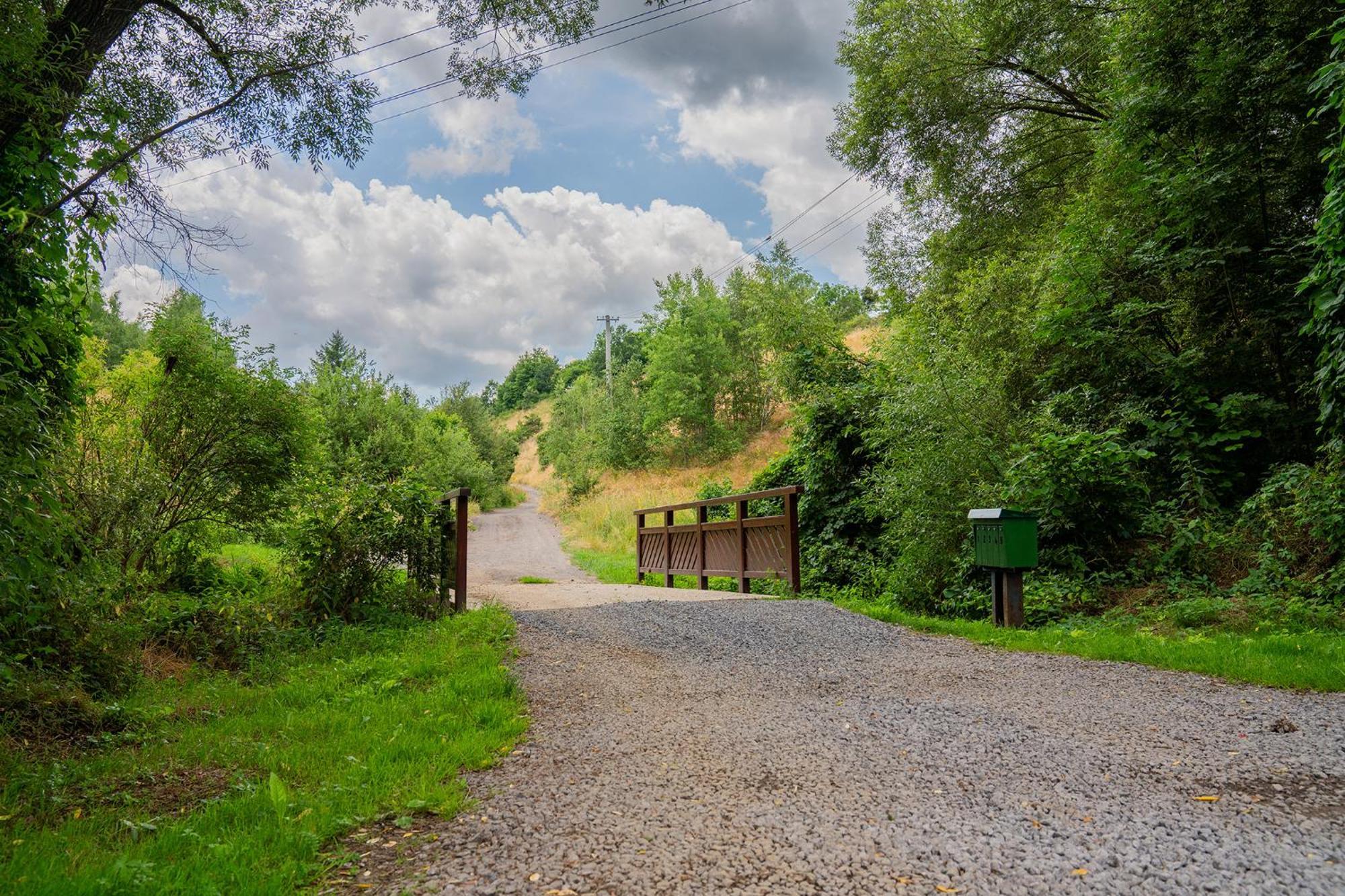 Chalupka Opal A Chalupa Achat Na Luke Lukahuta Chaletstiavnica Banska Stiavnica Na Samote - Samoobsluzny Pristup Cez Pin-Kod Nonstop Εξωτερικό φωτογραφία