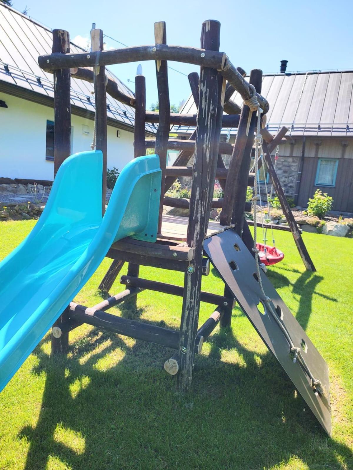Chalupka Opal A Chalupa Achat Na Luke Lukahuta Chaletstiavnica Banska Stiavnica Na Samote - Samoobsluzny Pristup Cez Pin-Kod Nonstop Εξωτερικό φωτογραφία